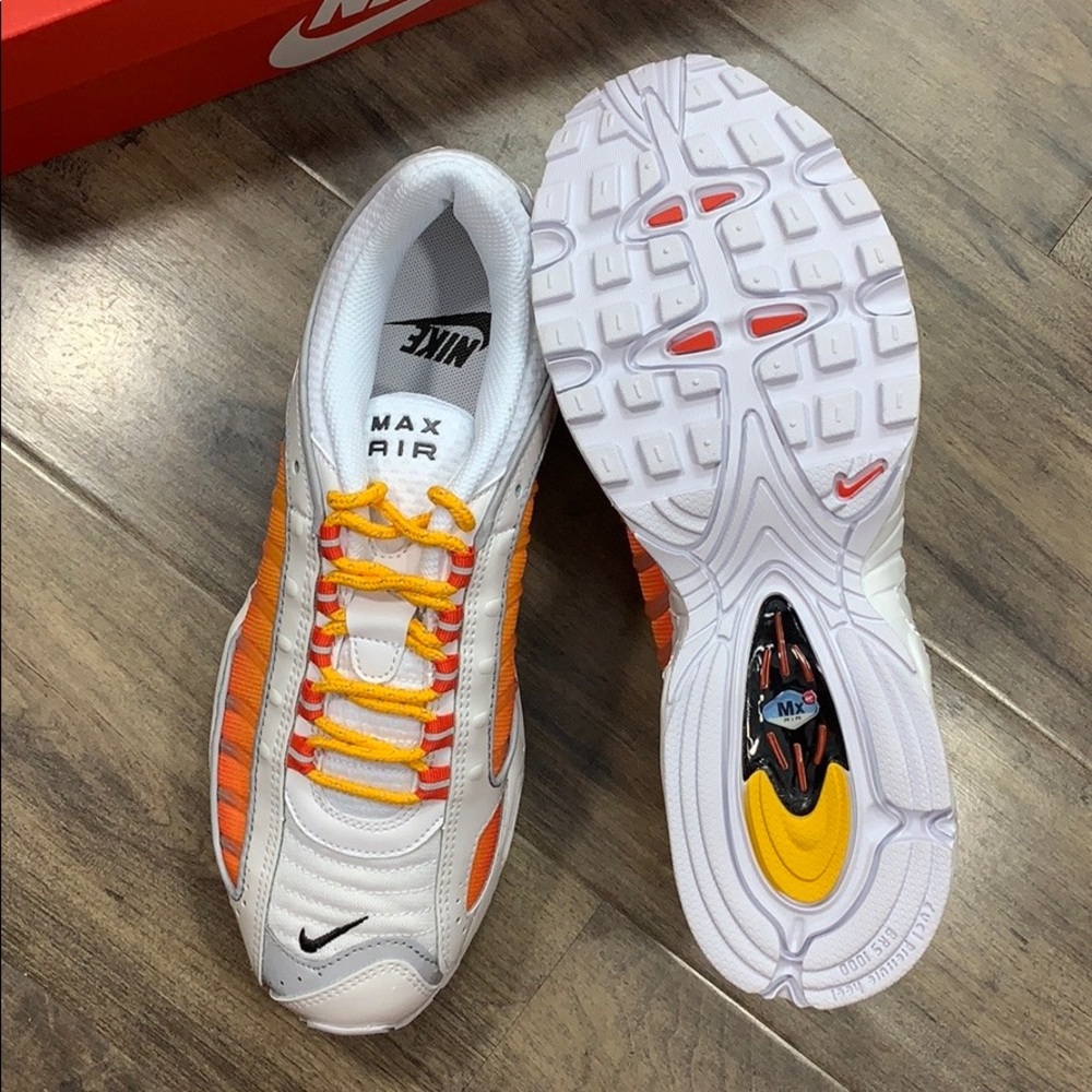 NIKE AIR MAX TAILWIND IV NRG - Picture 10 of 16